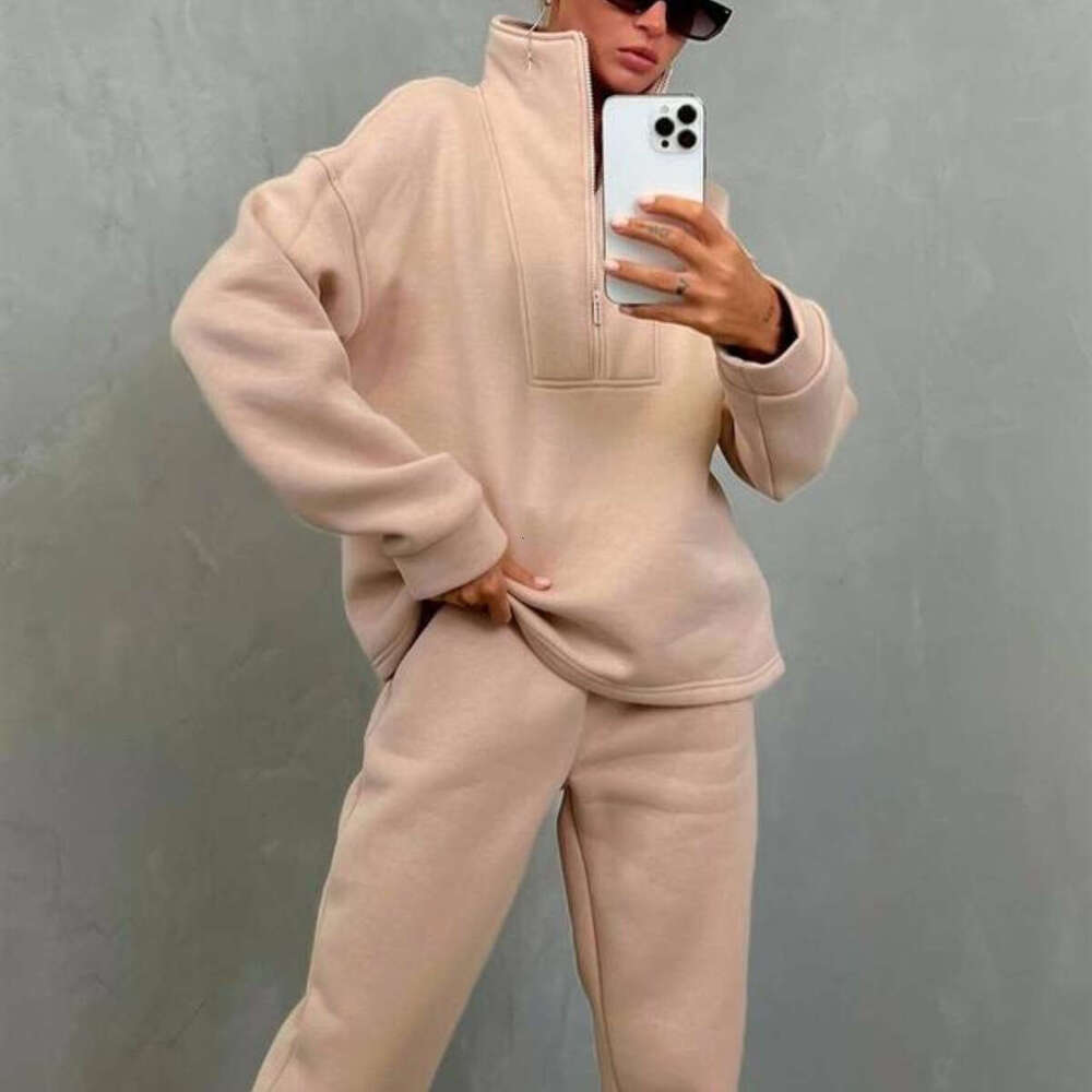 Spring Autumn New Women's Long Sleeved Stand Up Collar Zipper Sports Suit Two-Piece Set Trendy Clothing Fashionable And Casual Temperament