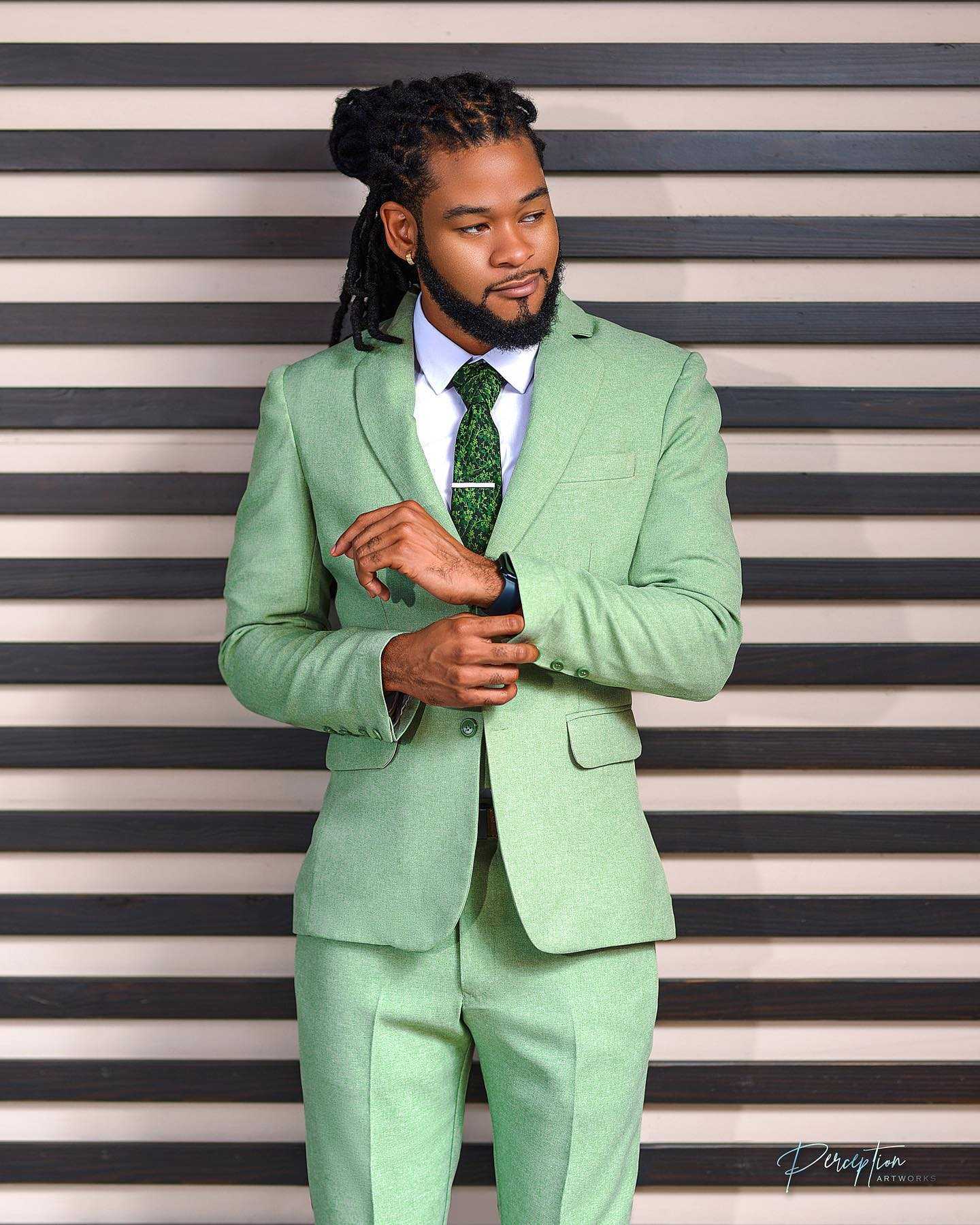 Green New Fashion Wedding Tuxedos Men Suits 3-Pieces Motched Lapel Jacket Two Button Single Breasted Custom Made Pinstripe Pockets Bridegroom (Coat+Ve