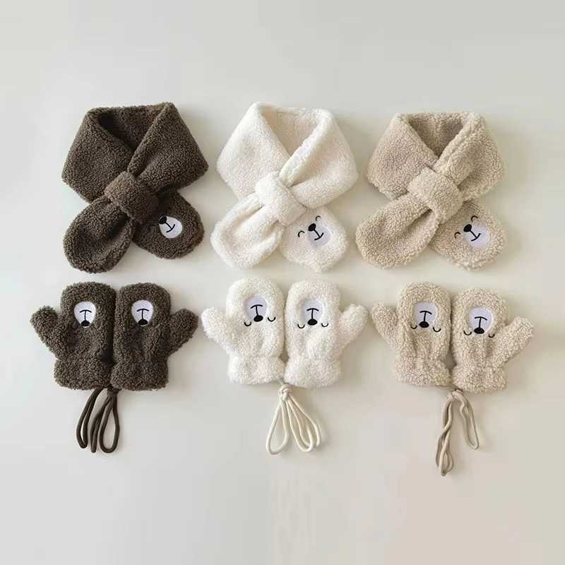 Scarves Wraps 2024 Winter Baby Scarf Glove Set Cartoon Plush Mittens Polar Fleece Boys Scarves Cute Cartoon Bear Kids Accessories 2-5Y H241213