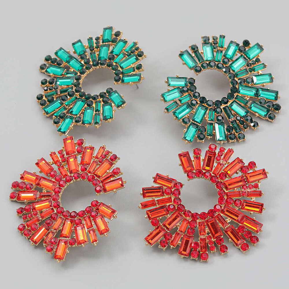 New Alloy Water Dia Suower for Women's Super Sparkg Trendy Dinner Earrings