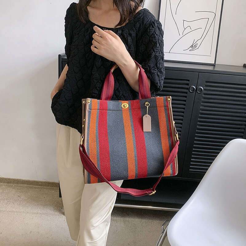 Women's New Hand-Held Tote Large Capacity Canvas Contrasting Color Commuting Shoulder Crossbody Bag, Fashionable Quality Classic