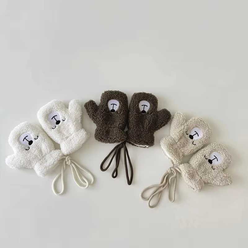 Scarves Wraps 2024 Winter Baby Scarf Glove Set Cartoon Plush Mittens Polar Fleece Boys Scarves Cute Cartoon Bear Kids Accessories 2-5Y H241213