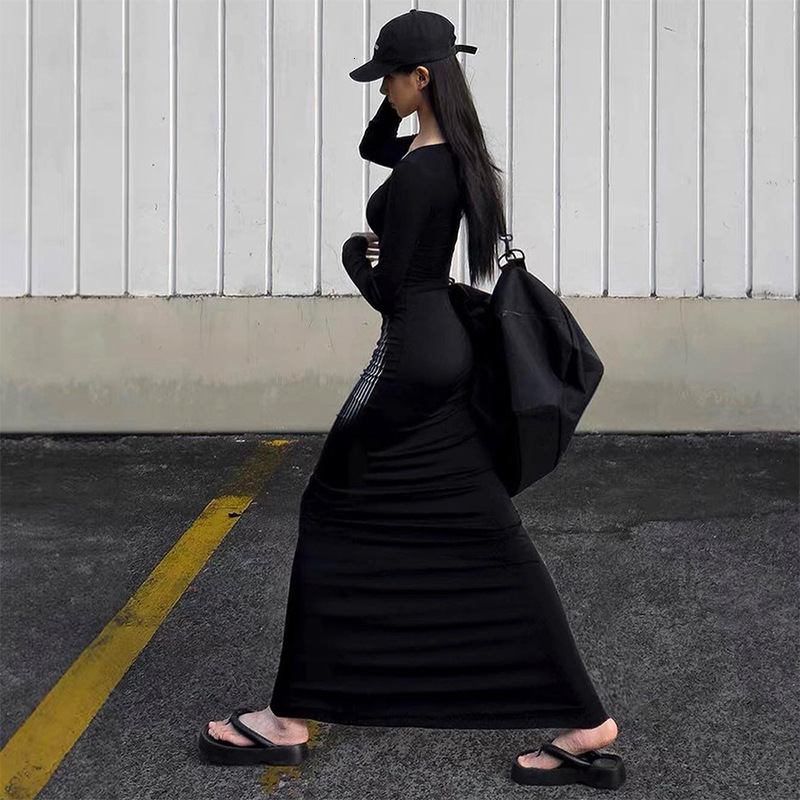 Bestselling New Product Women's Outdoor Long Skirt Designer Square Collar Long Sleeve Slimming Hip Wrapping Skirt French Long Dress