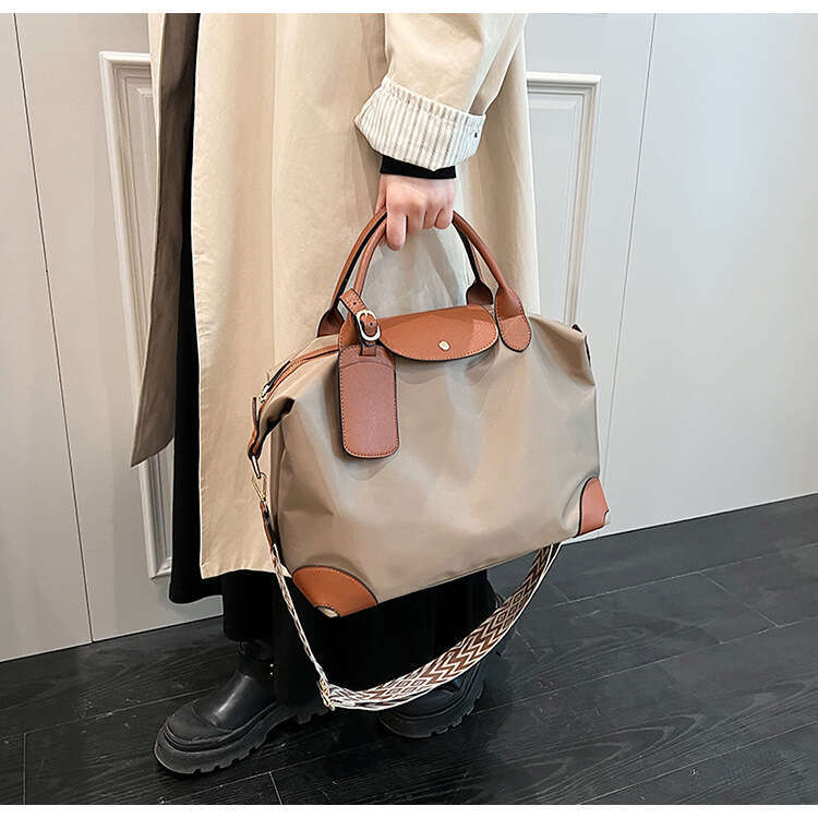 Large Capacity Casual Nylon Cloth Handbag For Women, Trendy, Lightweight, Waterproof, Commuting Shoulder Bag, Fashionable, Quality, Classic