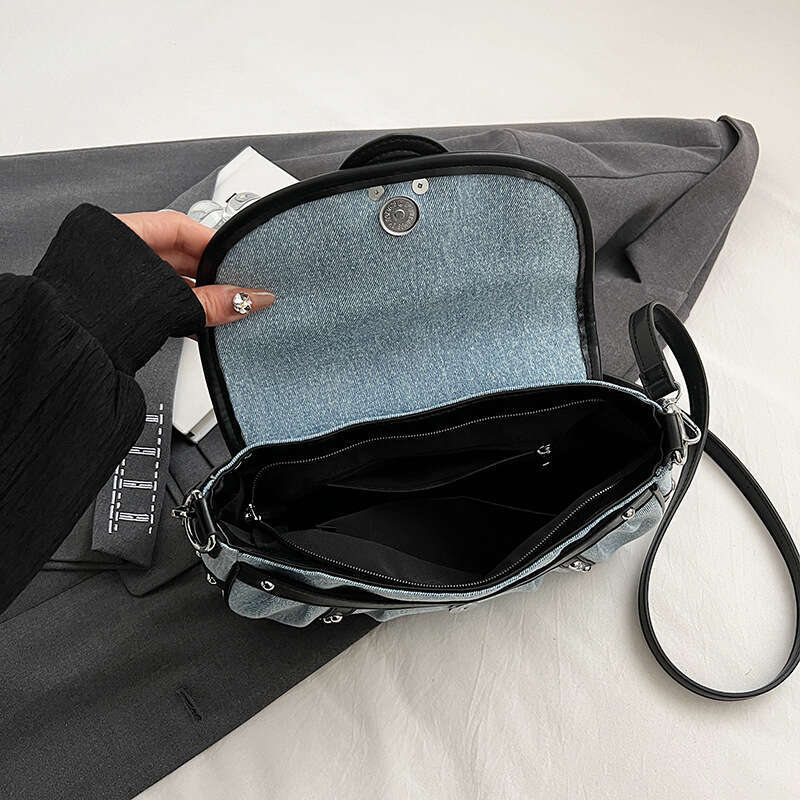 Casual spicy girl style handbag for women cool denim shoulder crossbody bag, internet famous dumpg bag 2024 temperament versatile new trendy clothing 