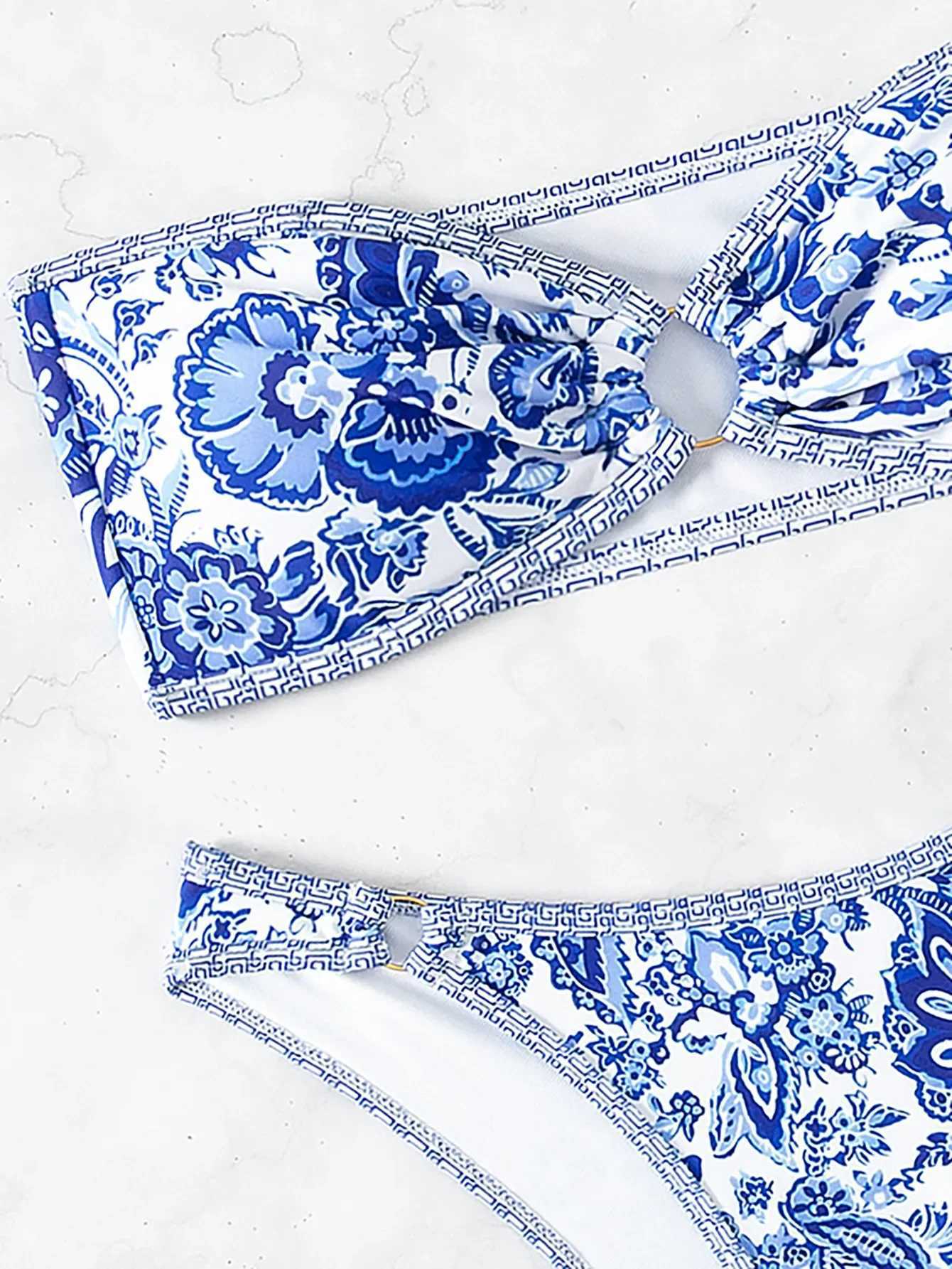 Womens Strapss Sexy Bikini Set Blue and White Porcelain Printed 2 Piece Swimsuit 2024 Summer Beach Vacation Bathing SuitXJ241212