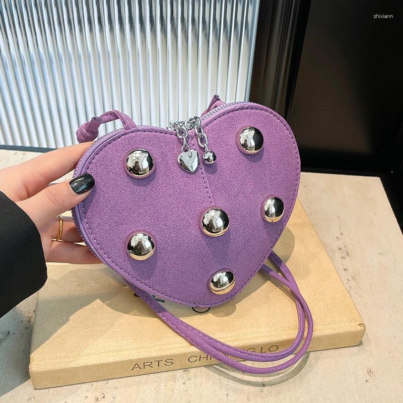 Totes Suede Leather Women Handbags Cute Ladies Heart Shaped Shouder Bag Fashion Love Purse Clutches Female Rivet Crossbody Mini zhanyishengli