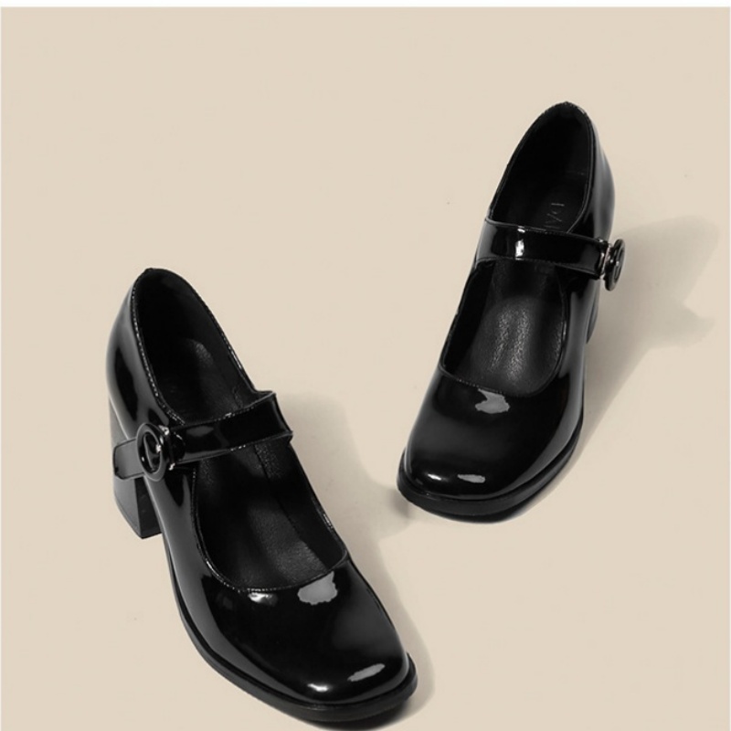 New Fashion Loafers Women autumn New Black Platform Flats Shoes Women Loafers Slip on Boat Shoes Designer Casual Leather