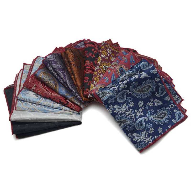 Luxury 25 * 25CM mens retro floral paisley silk handle pocket square fashionable mens Hanki wedding party chest towel W241213