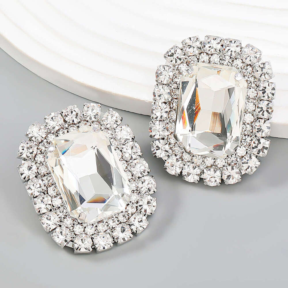 Super Flash Claw Chain Square Alloy Glass Dia Geometric for Women's Walk Show Earrings