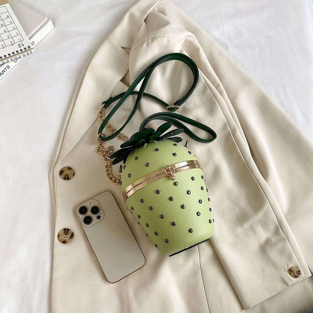 Small niche design women's Forest style personalized rivet pearl crossbody box bag ins strawberry shaped handbag 2024 new casual versatile fashio
