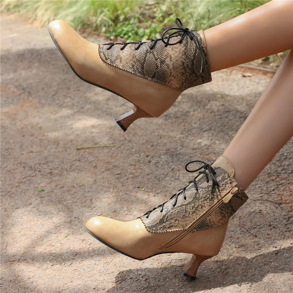2024 Autumn Lace Womens High Heels Strange Steampunk Boots Victoria Ankle Boots Womens Round Toe Side Zipper Short Boots 241213