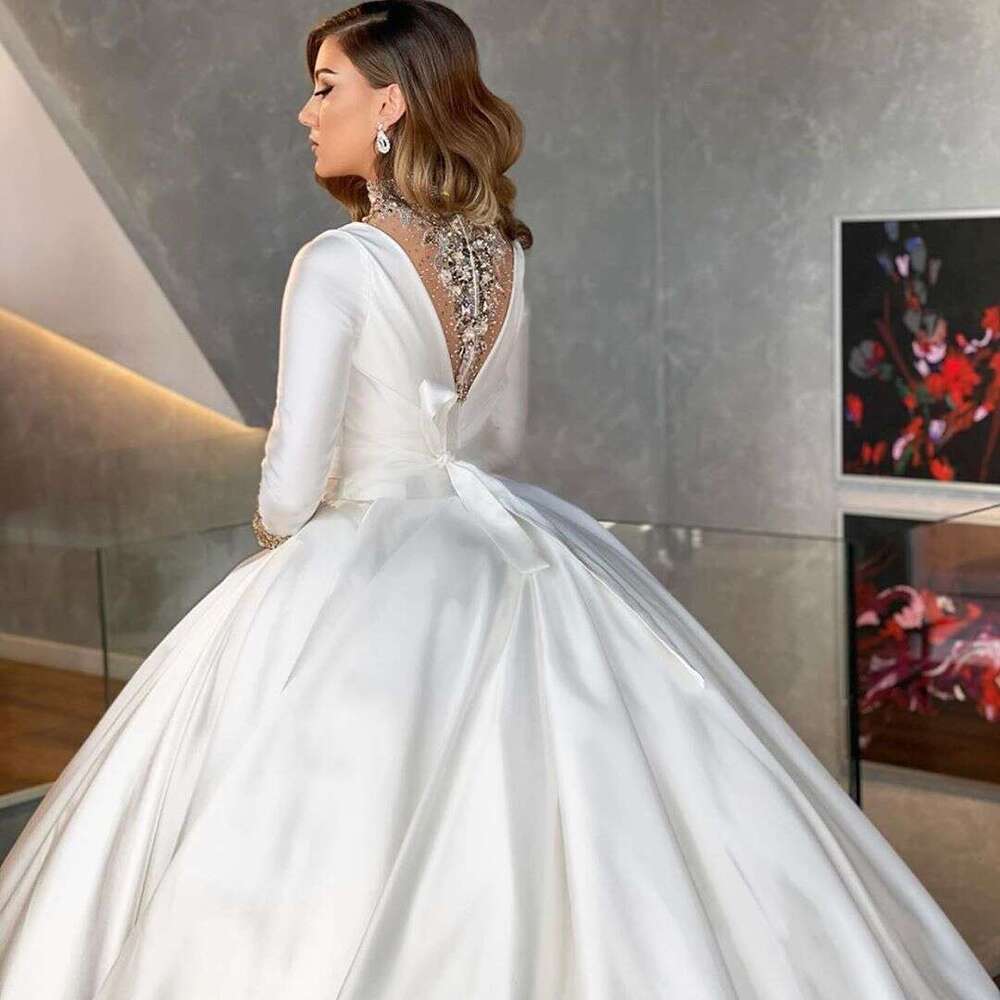 Arabic High Neck Wedding Dresses Crystal Beaded Long Sleeve Country Wedding Dress Custom Made Satin Robes De Mariage