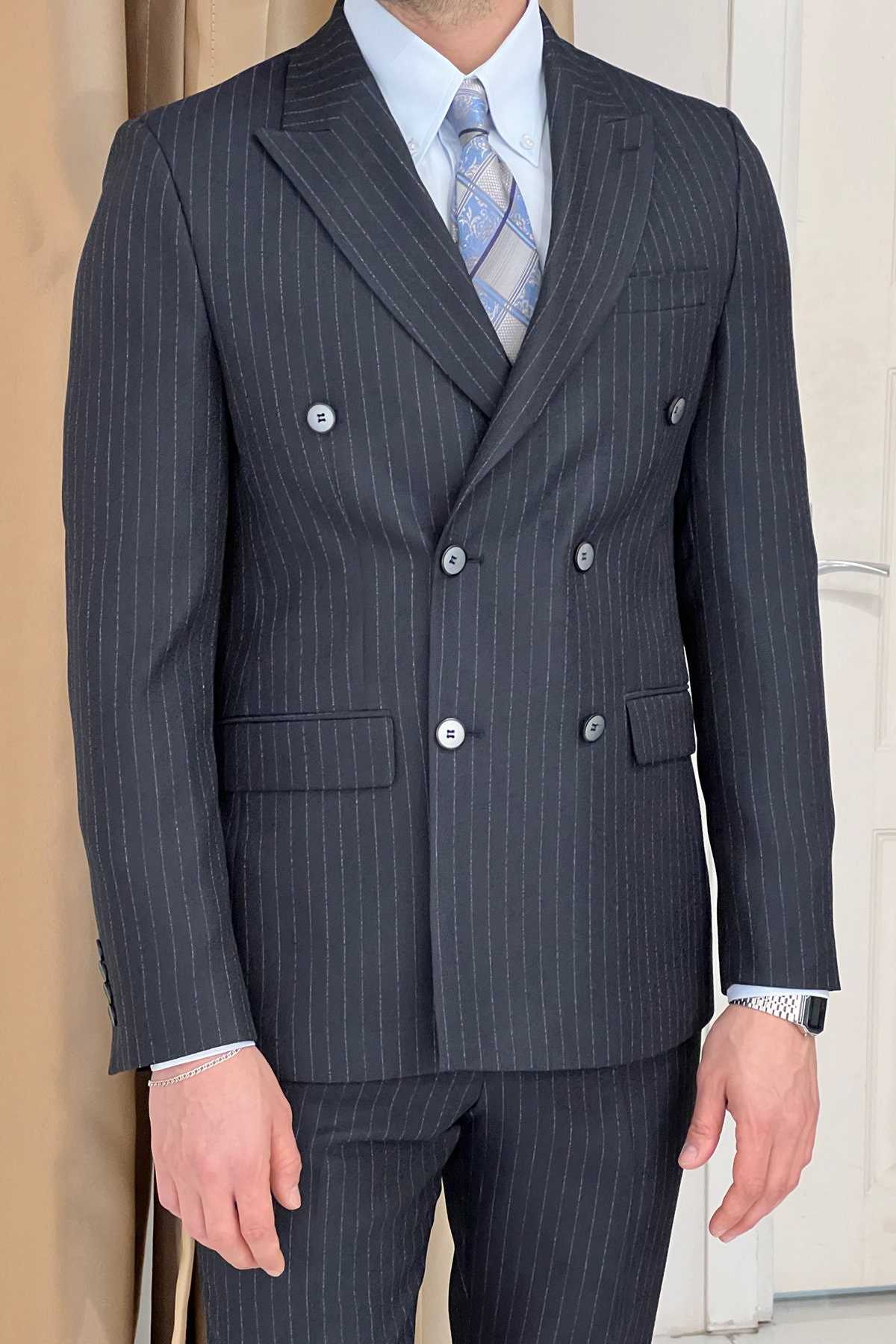 Handsome New Fashion 3-Pieces Wedding Tuxedos Men Suits Peaked Lapel Jacket Two Button Single Breasted Custom Made Pinstripe Pockets Bridegroom (Coat+