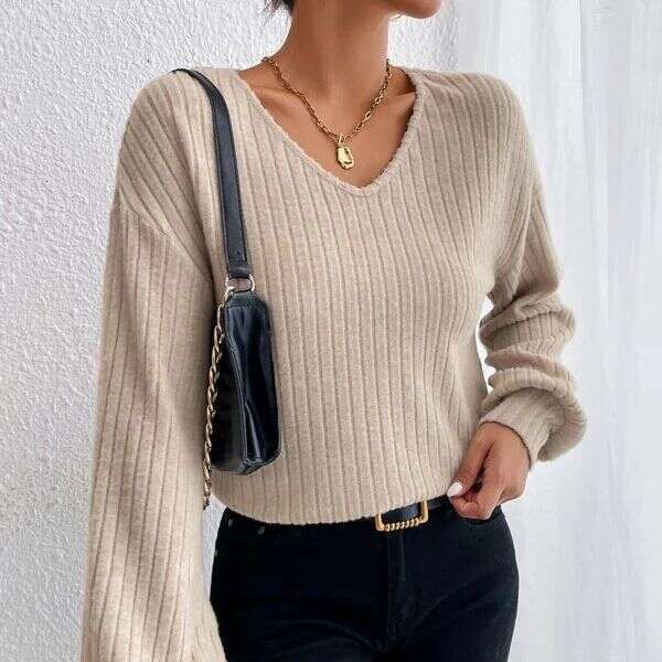 2023 Autumn New Loose Knitted Shirt European and American Style V-neck Falg Shoulder Lantern Sleeve T Women
