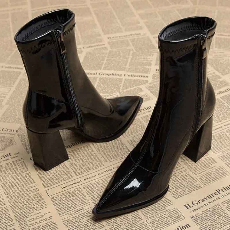 2024 Solid Color Versatile Womens Boots Comfortable Point Toe Temperature Workplace Ping Pong Womens Boots 241213