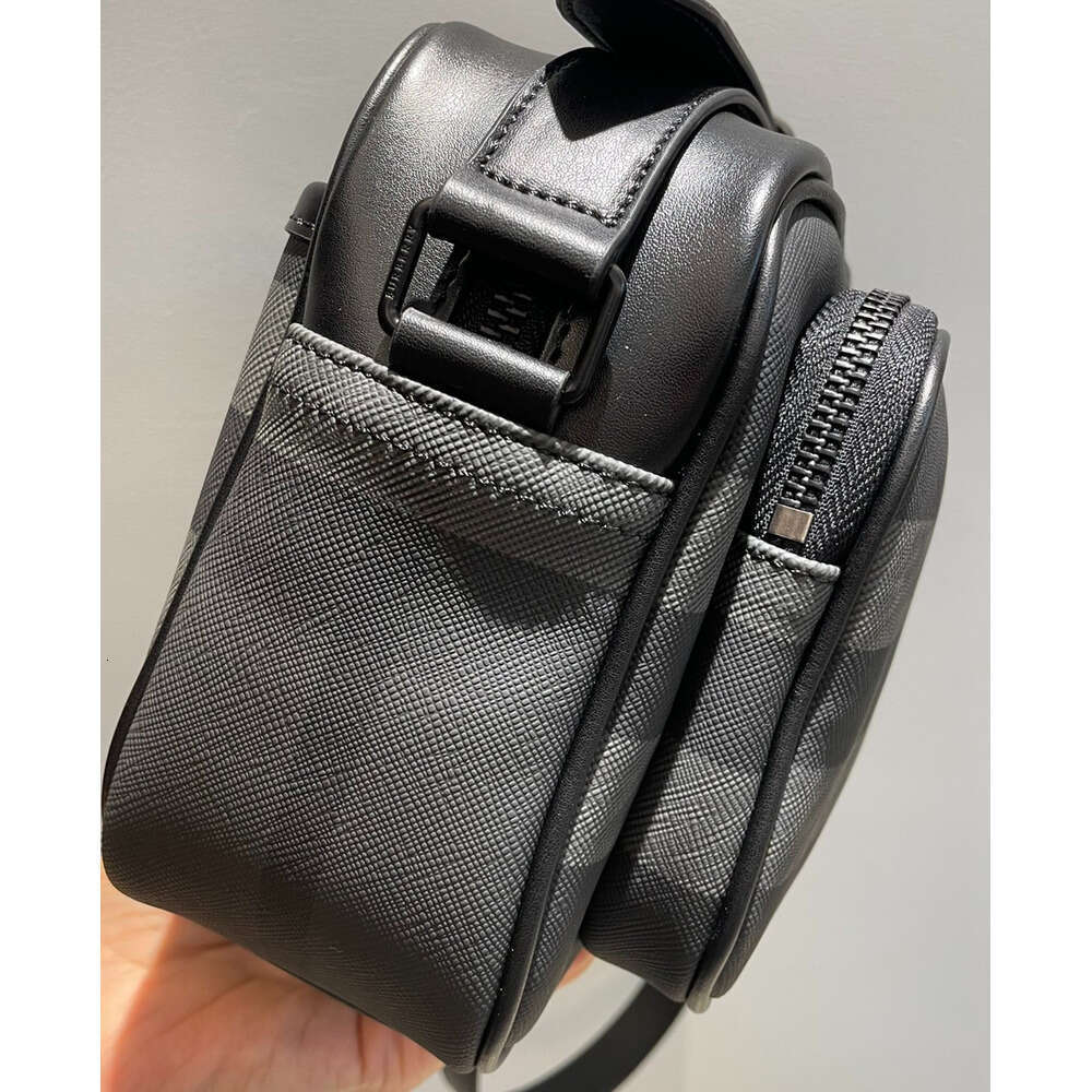 TOP Handbags Men Leather TRIO Messenger Bags Shoulder Make up Bag Designer Handbag Tote Man's bag AAA
