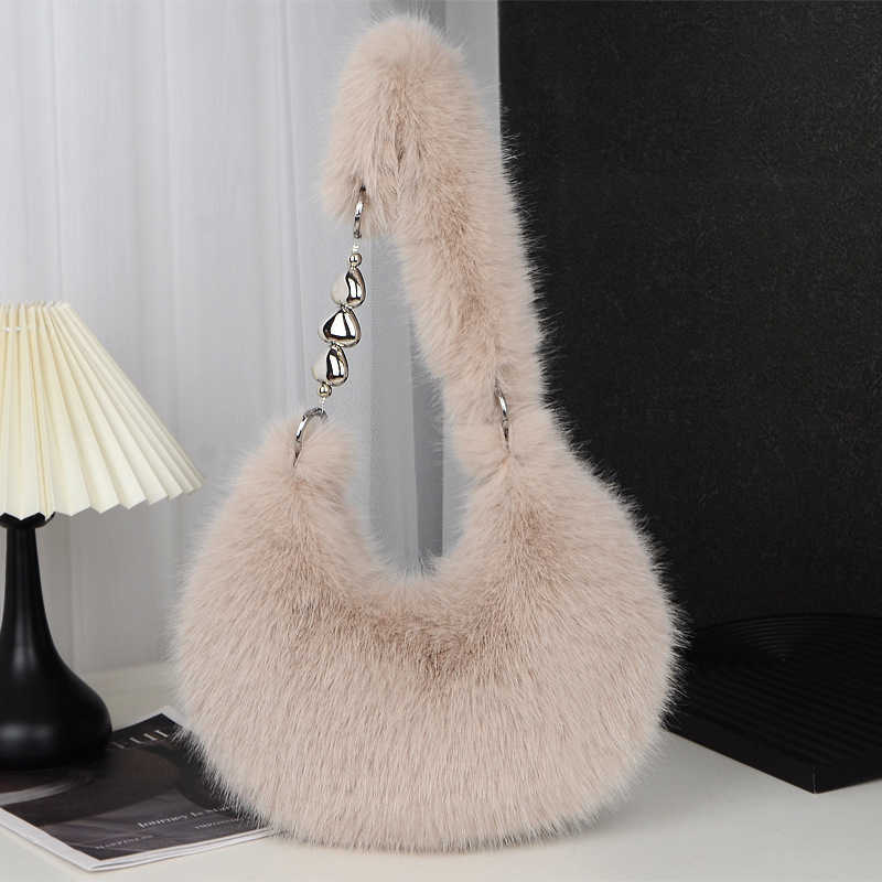 Autumn and winter handbag womens fur plush cute heart chain Korean version versatile new zipper large capacity crossbody single shoulder handbag