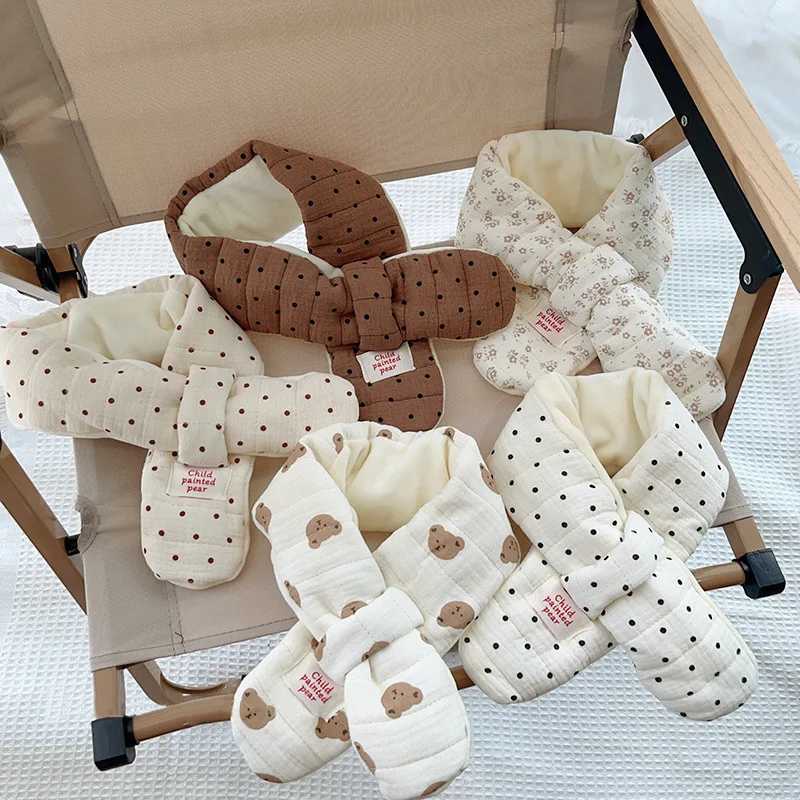 Scarves Wraps Thicken Cotton Baby Scarf Cute Print Children Short Scarves Korean Kids Cross Neckerchief Collar Winter Warm Toddler Neck Covers H241213