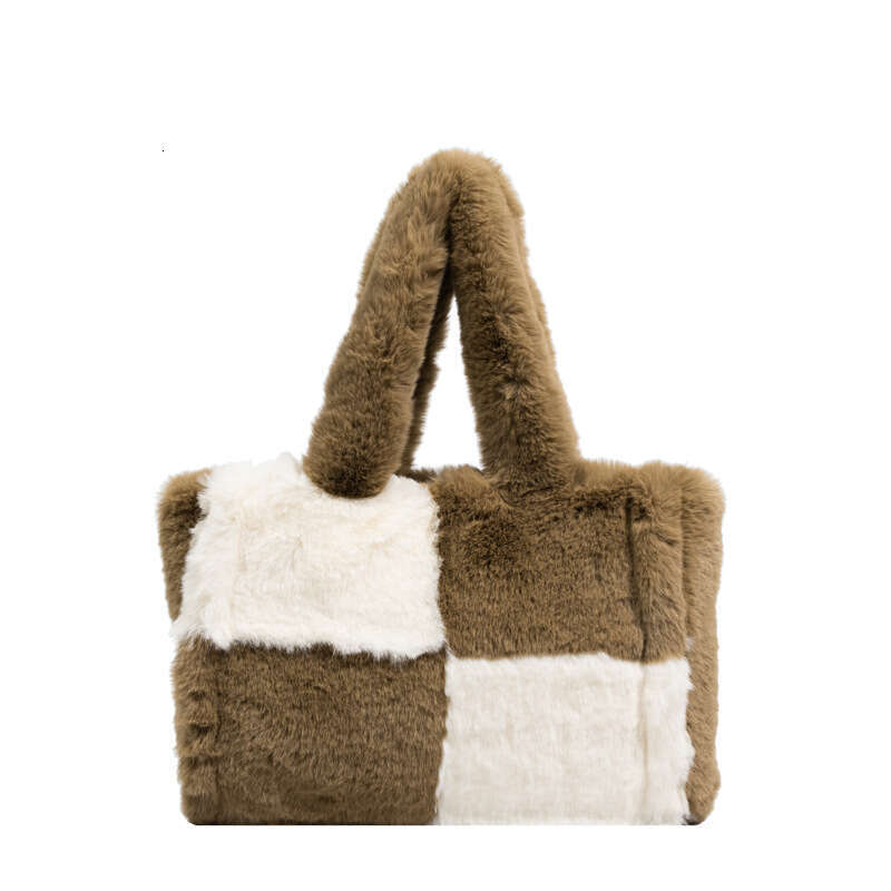 Small niche fur bag for women, autumn and winter fashion, large capacity plush hand-held tote bag, 2024 new casual versatile fashion clothing