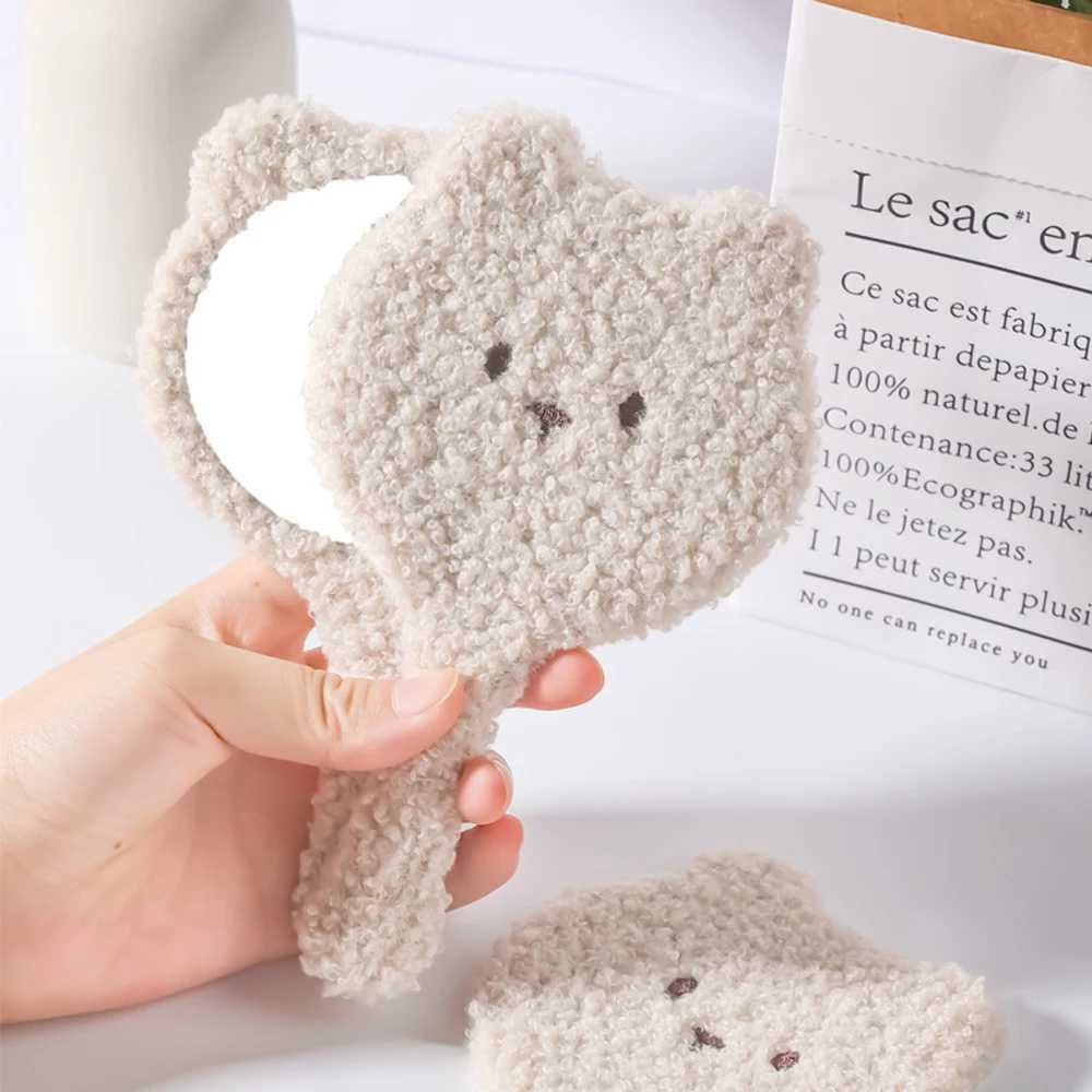 1 Pcs Cute Plush Bear Hand Held Mirror For Makeup 10x17.5cm High-definition Small Portable Handheld Mirror Cosmetic Beauty ToolsXJ241213