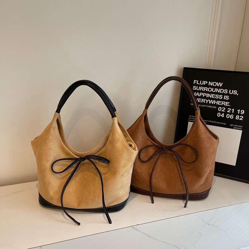 Autumn High Beauty Handheld Vegetable Basket for Women 2024 New Tote Large Capacity Underarm Bag