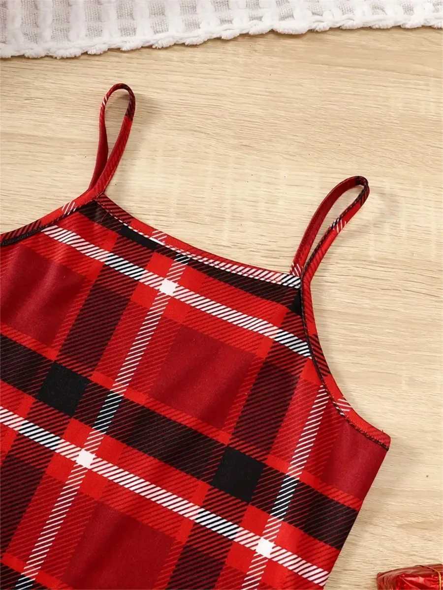 Little Girl Christmas Outfit Letter Print Long Sleeve Hoodies with Plaid Pattern Suspender Dress W241213