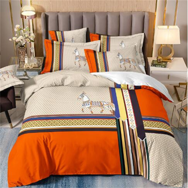 Luxury White Designer Bedding Sets Silk Queen King Size Duvet Cover Bed Sheet Fashion Summer Pillowcases