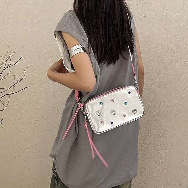 Retro camera women's trendy dia studded shiny versatile small square niche popular sier crossbody bag, 2024 new casual fashion trend clothing