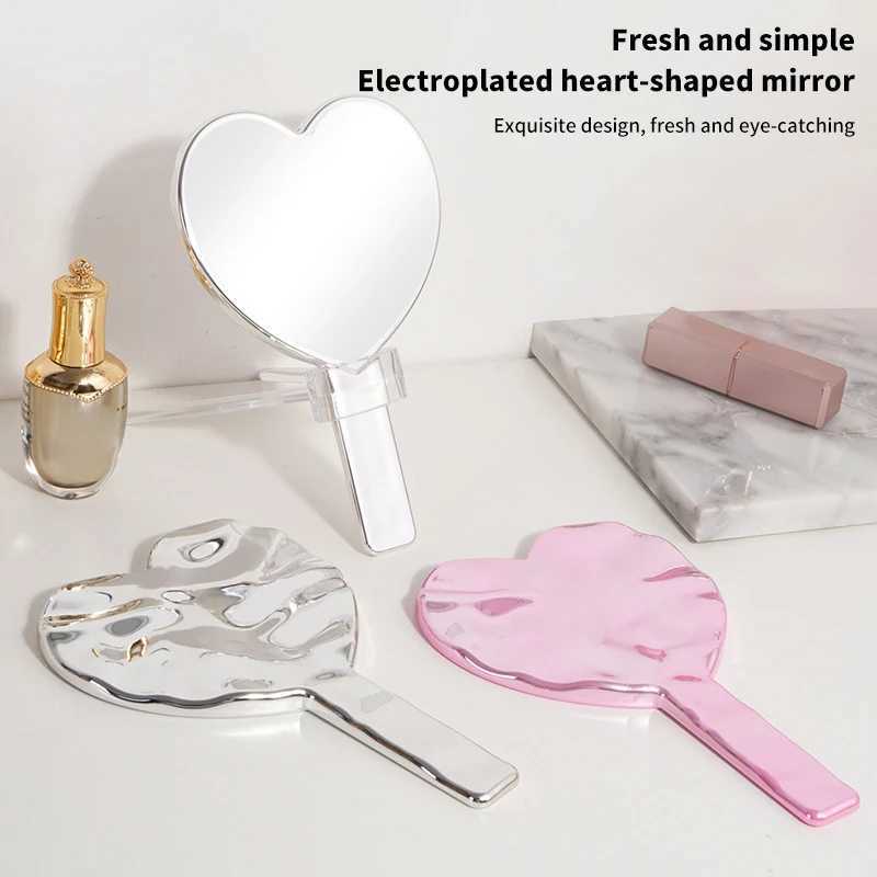 1Pcs Handheld Makeup Mirror Love Heart Mirror Female Handle Makeup Cosmetic Beauty Tools Handheld Vanity Make Up MirrorXJ241213