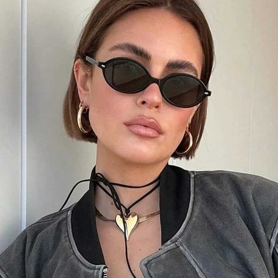 Retro Small Oval Sunglasses Women Men Rivets Shades Fashion Eyewear Luxury Sun Glasses UV400 FemaleX241213
