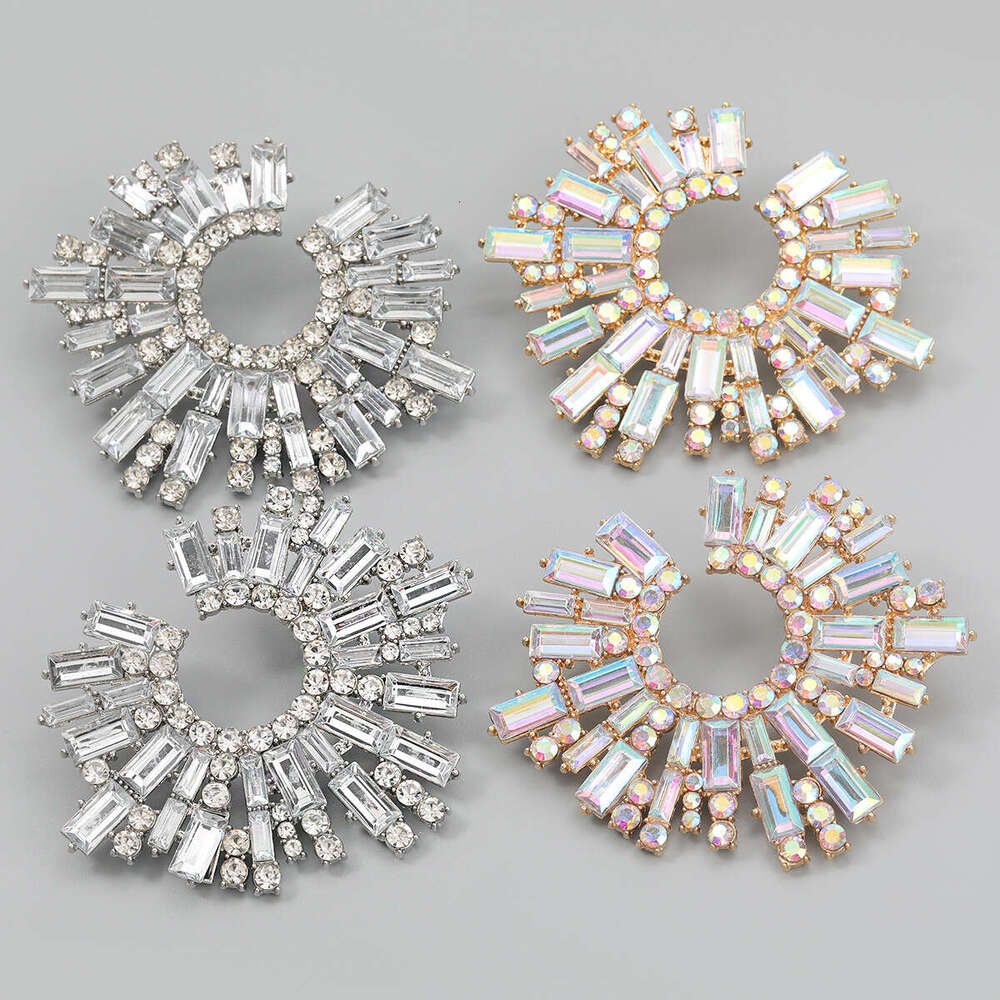 New Alloy Water Dia Suower for Women's Super Sparkg Trendy Dinner Earrings