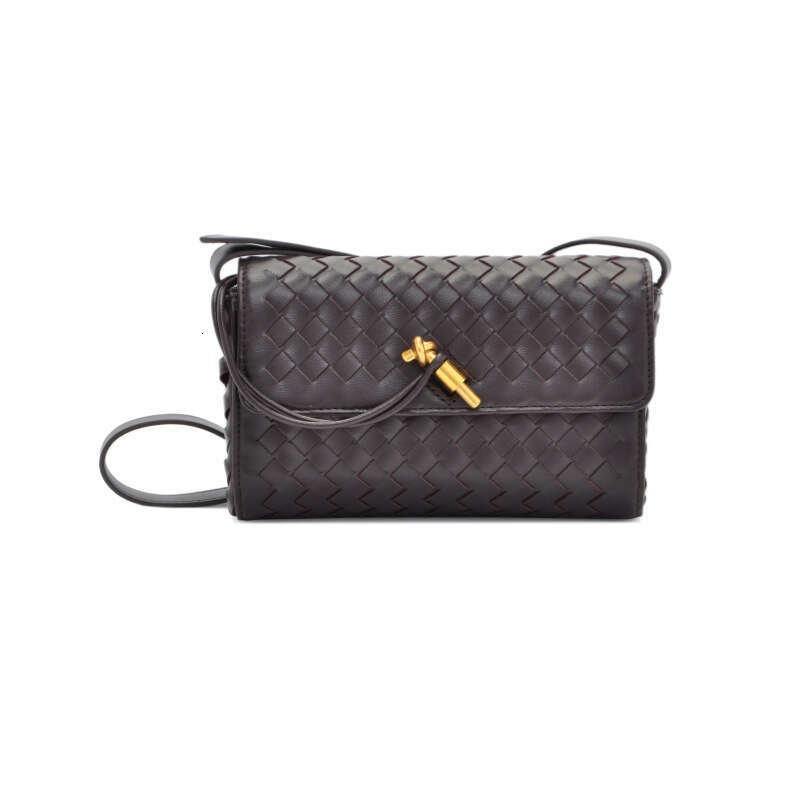 Handmade niche single shoulder hand-held horizontal fashion small square bag, exquisite diagonal cross women's bag