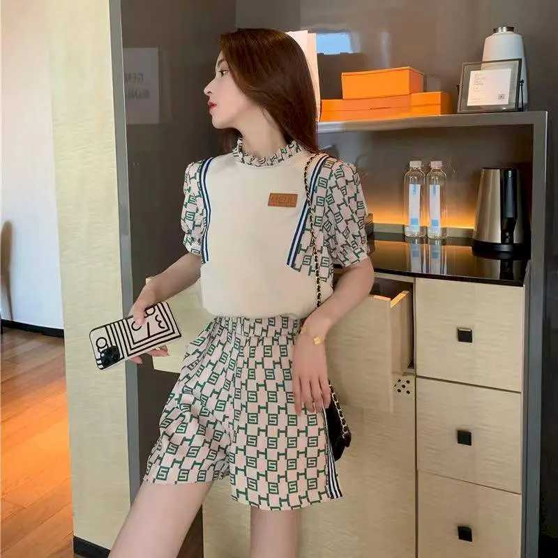 Women's Two Piece Pants Summer 2024 Temperament Sets Women Fashion Trend Short-slved T Shirt and Shorts Casual Two Piece Suit Aesthetic Womens Cl