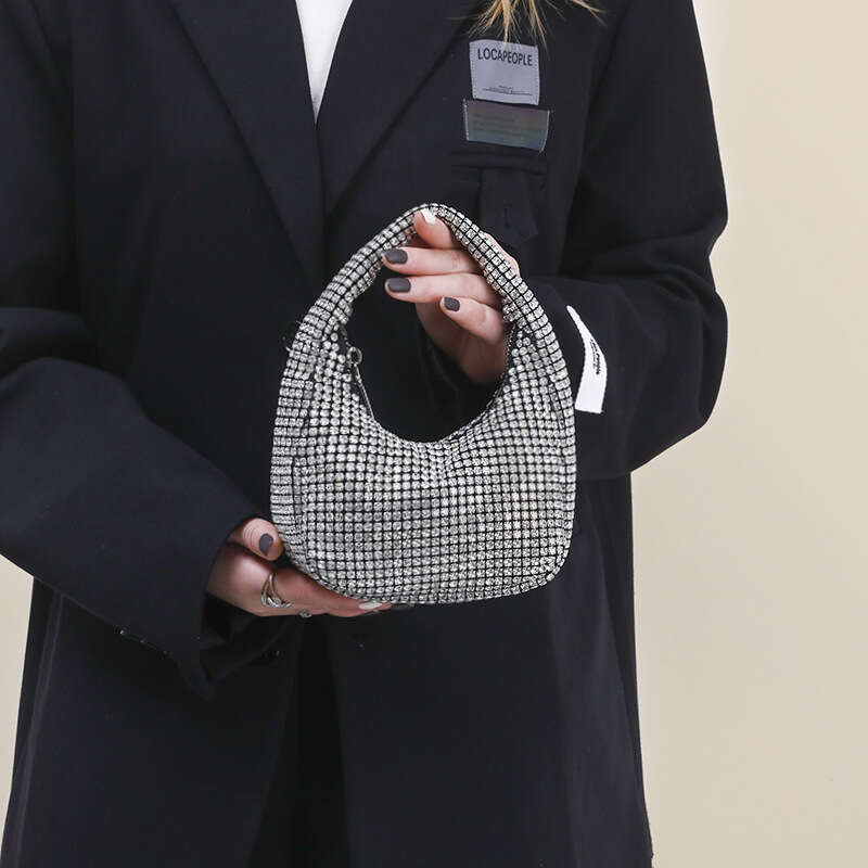 2024 New Product King Full Women's Bucket Dinner Water Diamond Chain Handheld Crossbody Bag