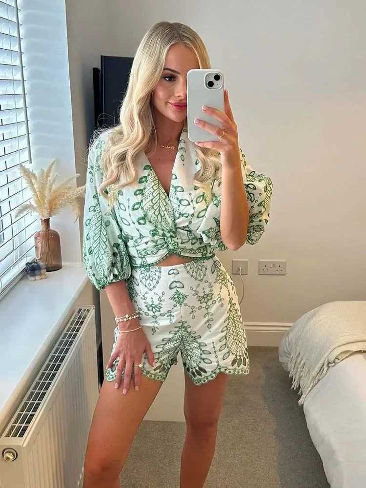 Women's Two Piece Pants Summer New Fashion Embroidered Blouses Ladies Shorts 2 Suit Dress Y2412138AKJ