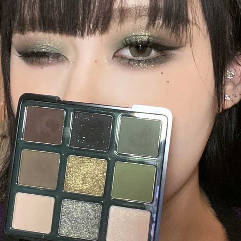 Olive Green Punk Glitter eye shadow Palette 9 Color Smoke Black Pearlescent Matte Acrylic eye shadow Pigment Makeup Lasts W241213