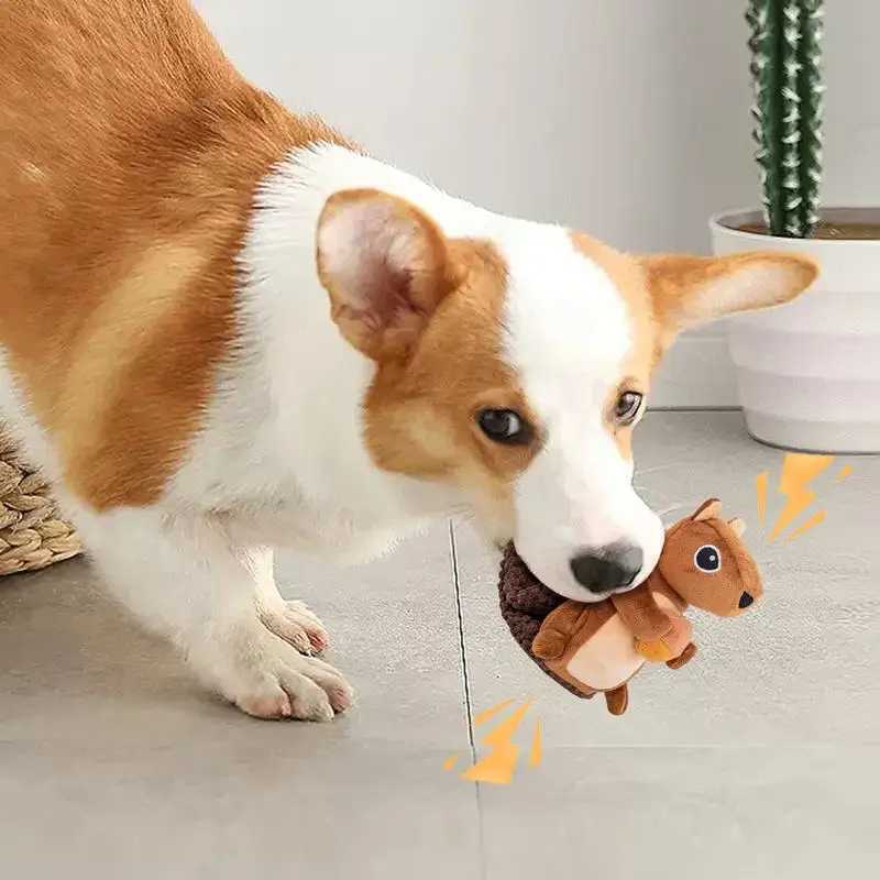 Realistic Squirrel Dog Toy Velvet Squirrel Shaped Foraging Instinct Training Puppy Toys Interactive Dog Puzzle Toys With Sound X2412131