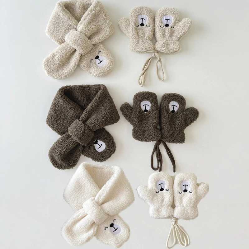 Scarves Wraps 2024 Winter Baby Scarf Glove Set Cartoon Plush Mittens Polar Fleece Boys Scarves Cute Cartoon Bear Kids Accessories 2-5Y H241213