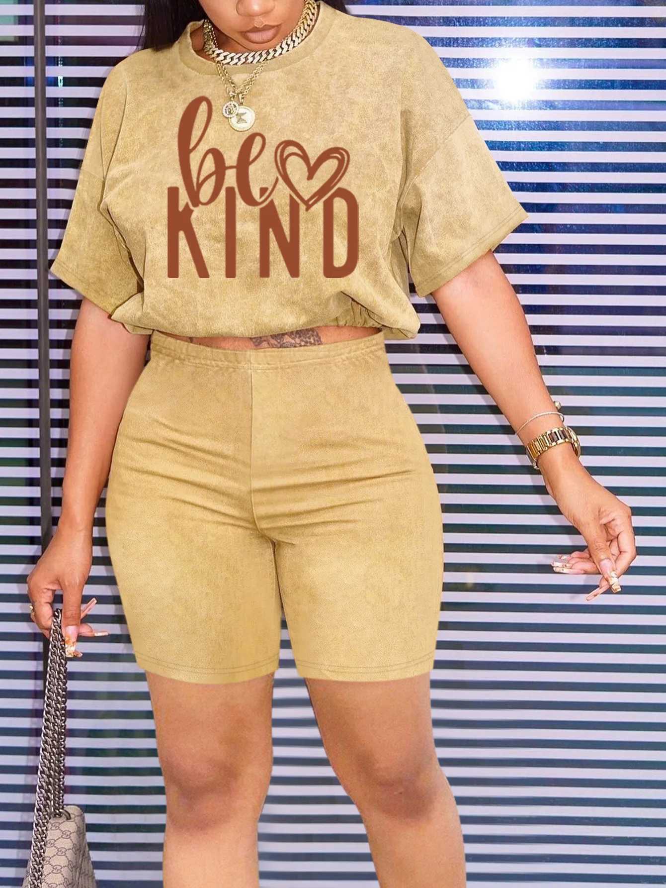 Women's Two Piece Pants LW Summer Heart Letter Print Shorts Set Women Casual Two-piece Set Lady Short Slve T-shirt + Shorts Sets Biker Shorts Sui
