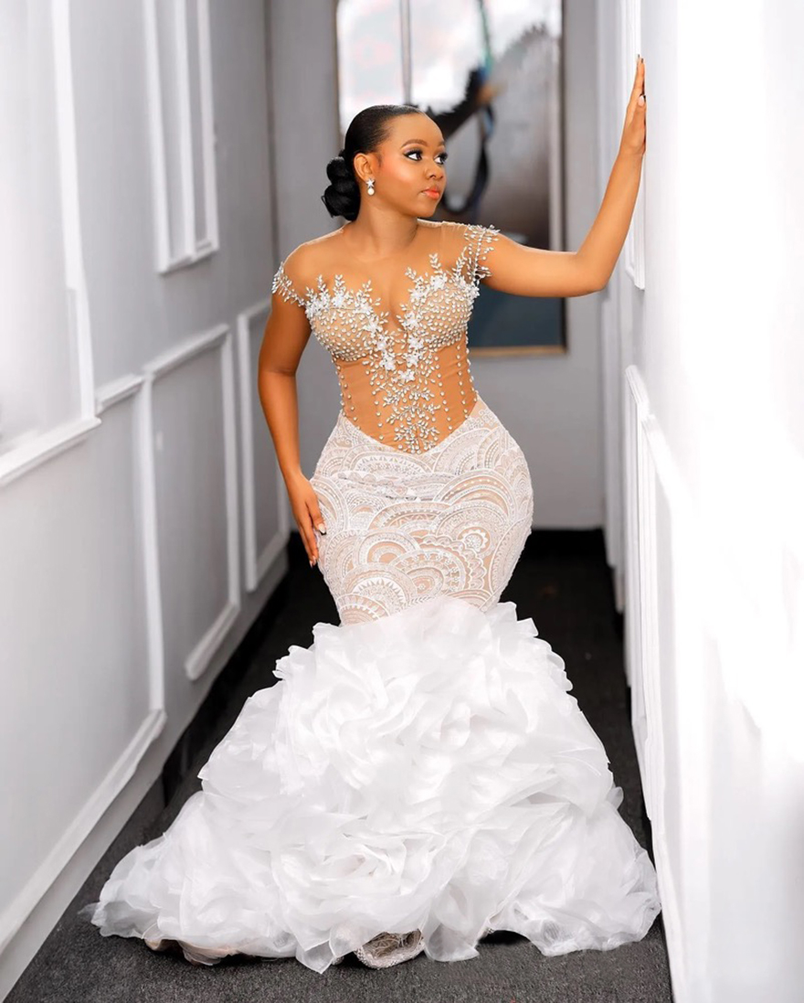 2024 Plus Size Mermaid Wedding Dresses Bridal Gowns for Bride With Detachable Train Illusion Sheer Neck Beaded Lace Ruffles Wedding Gowns for African 