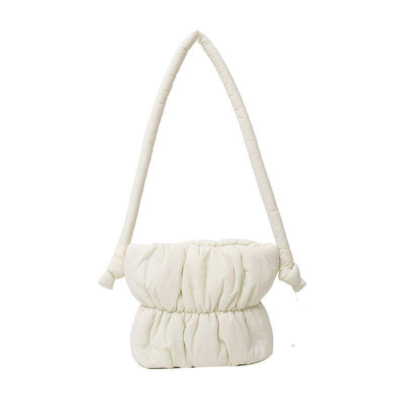 Popular cotton female niche design, cloud underarm personalized commuting bucket shoulder bag, 2024 new casual versatile fashion clothing