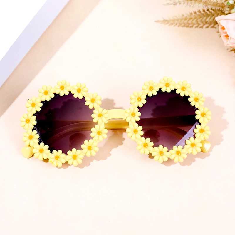 Sunglasses New Sunflower Round Glasses for Children Kids Outdoor Sun Protection Sunglasses Girls Makeup Birthday Party Favors H241213