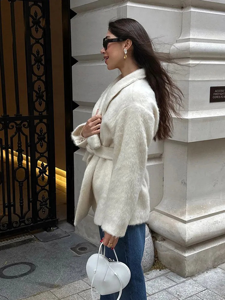 Classic White Lace Up Belted Wool Blends Coats Womens Elegant Solid Loose Warm Jackets Female Winter High Streetwear 241213