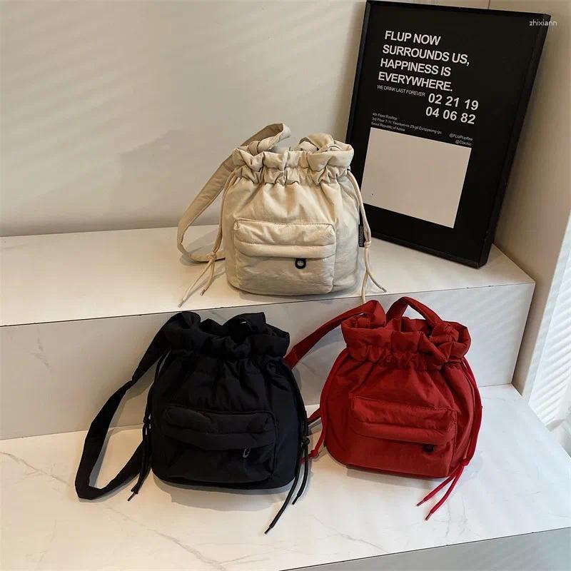 Totes 2024 Red Nylon Women Crossbody Bag Middle Korean Style Drawstring Bucket Casual Light Youth Large Capacity Shoulder