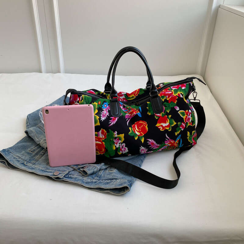 Small niche design women's large capacity travel commuting handbag, Chinese style shoulder crossbody bag, 2024 new casual fashion trend clothing