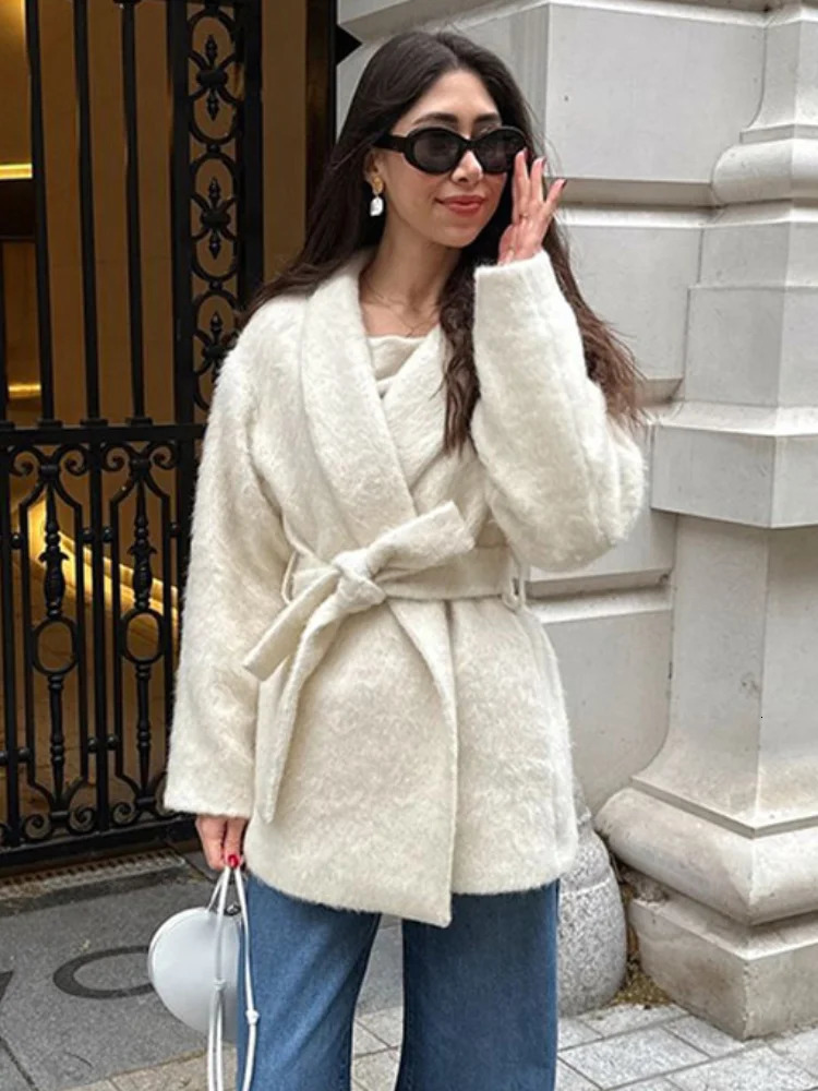Classic White Lace Up Belted Wool Blends Coats Womens Elegant Solid Loose Warm Jackets Female Winter High Streetwear 241213