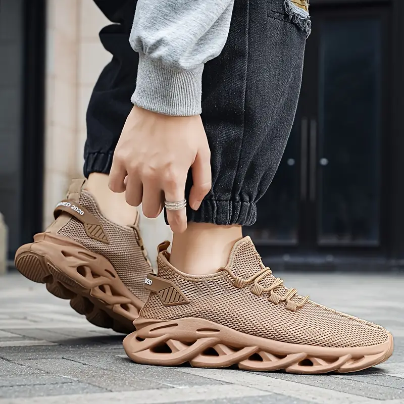 High Quality Sneakers Men Summer Breathable Fashion Light Running Tennis Shoes Comfortable Casual Shoes for Men Large size 46