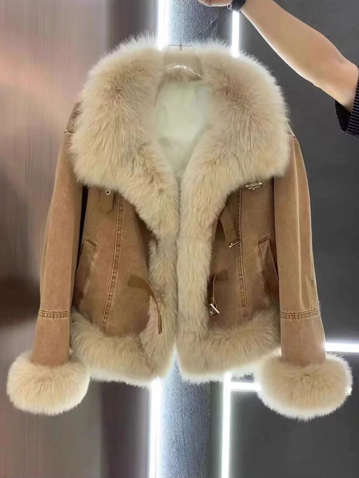 Large Fur Collar Spliced Denim Jacket for Women Korean High-end Winter Clothing Thickened Warm Loose Casual Coat Women Clothing 241212