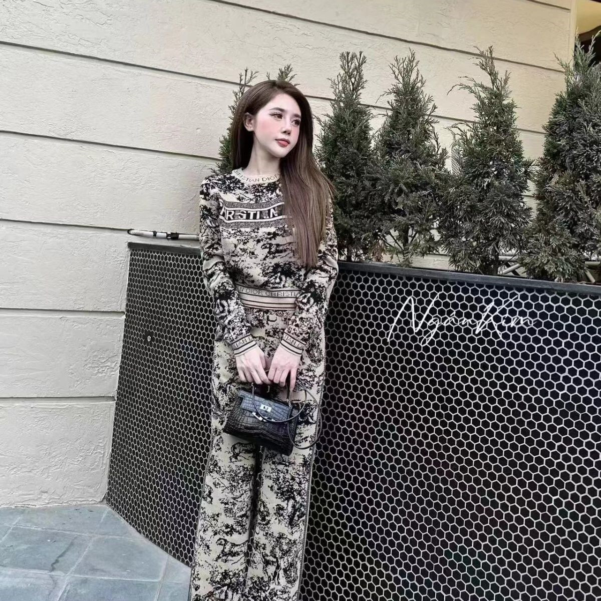 Autumn And Winter New Pullover Top Round Neck Letter Knit Wide Leg Pants Temperament Age Reducing Two-Piece Set